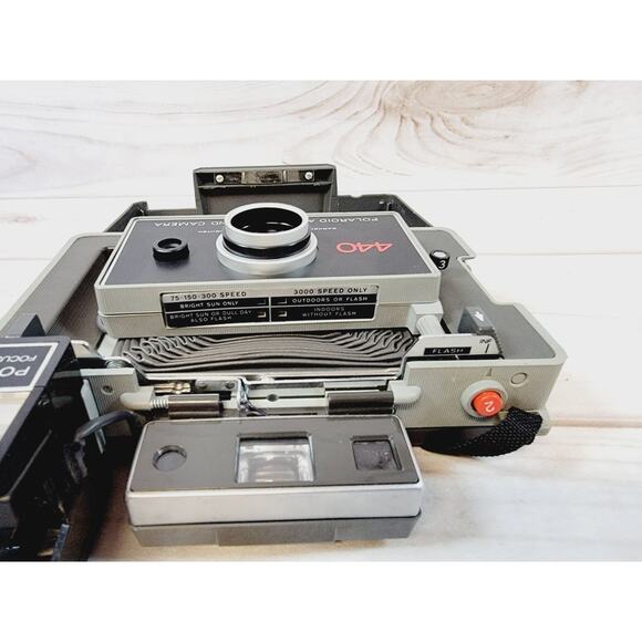 Polaroid Automatic Land Camera 440 W/Focused Flash Attachment & Manual Vintage - Picture 10 of 16